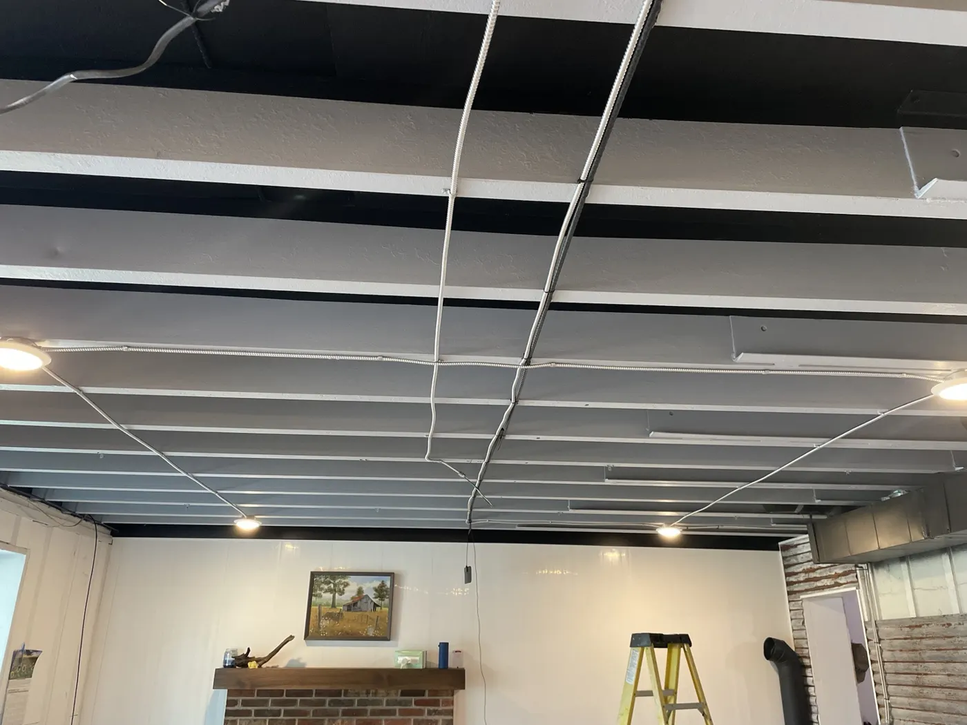 Decorative chandelier installation